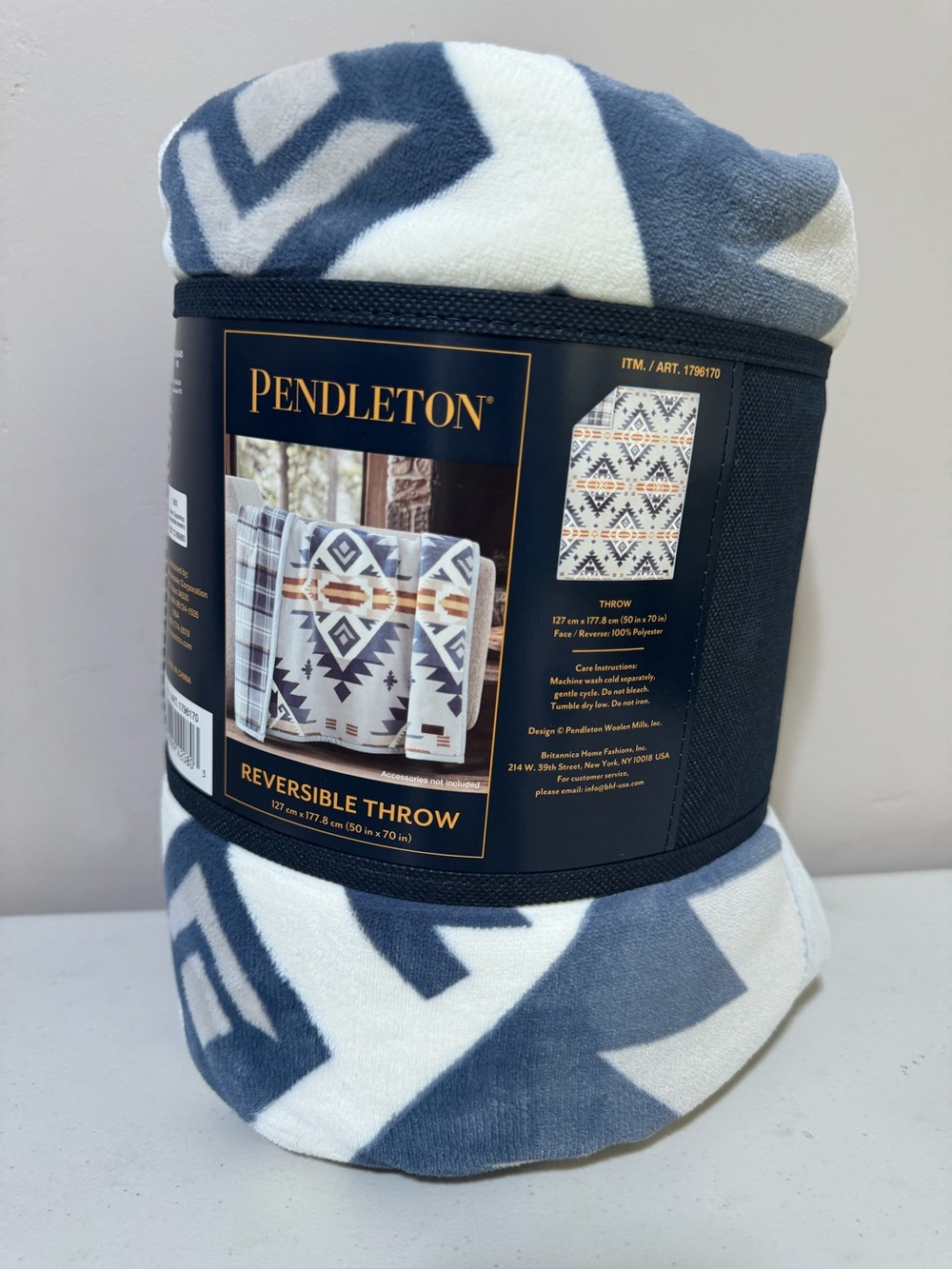 NEW Pendleton Reversible Plush Throw 50x70 Sierra Sunset - Picture 6 of 6